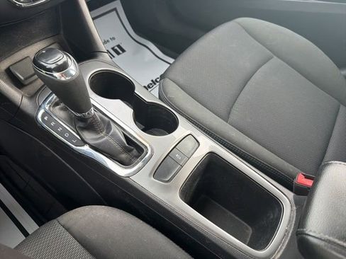 Used 2016 Chevrolet Cruze LT image 25
