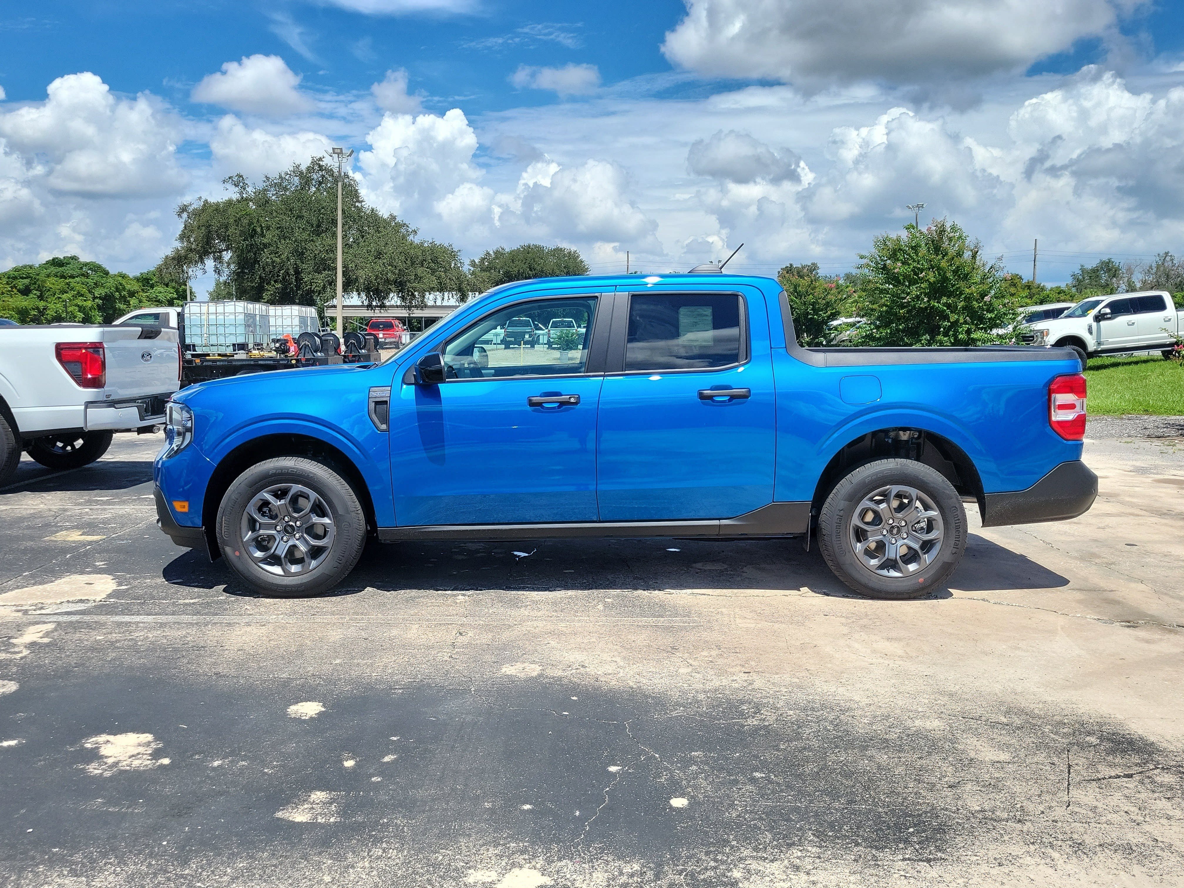 New 2026 Ford Maverick XLT w/ XLT Luxury Package FWD image 7