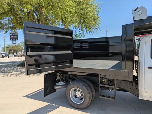 New 2025 GMC Sierra 3500 Pro w/ Convenience Package image 35