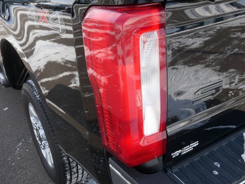 Used 2024 Ford F250 XLT image 17