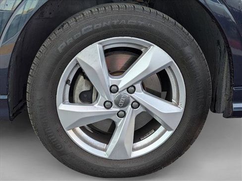 Used 2020 Audi Q3 2.0T Premium w/ Convenience Package image 24