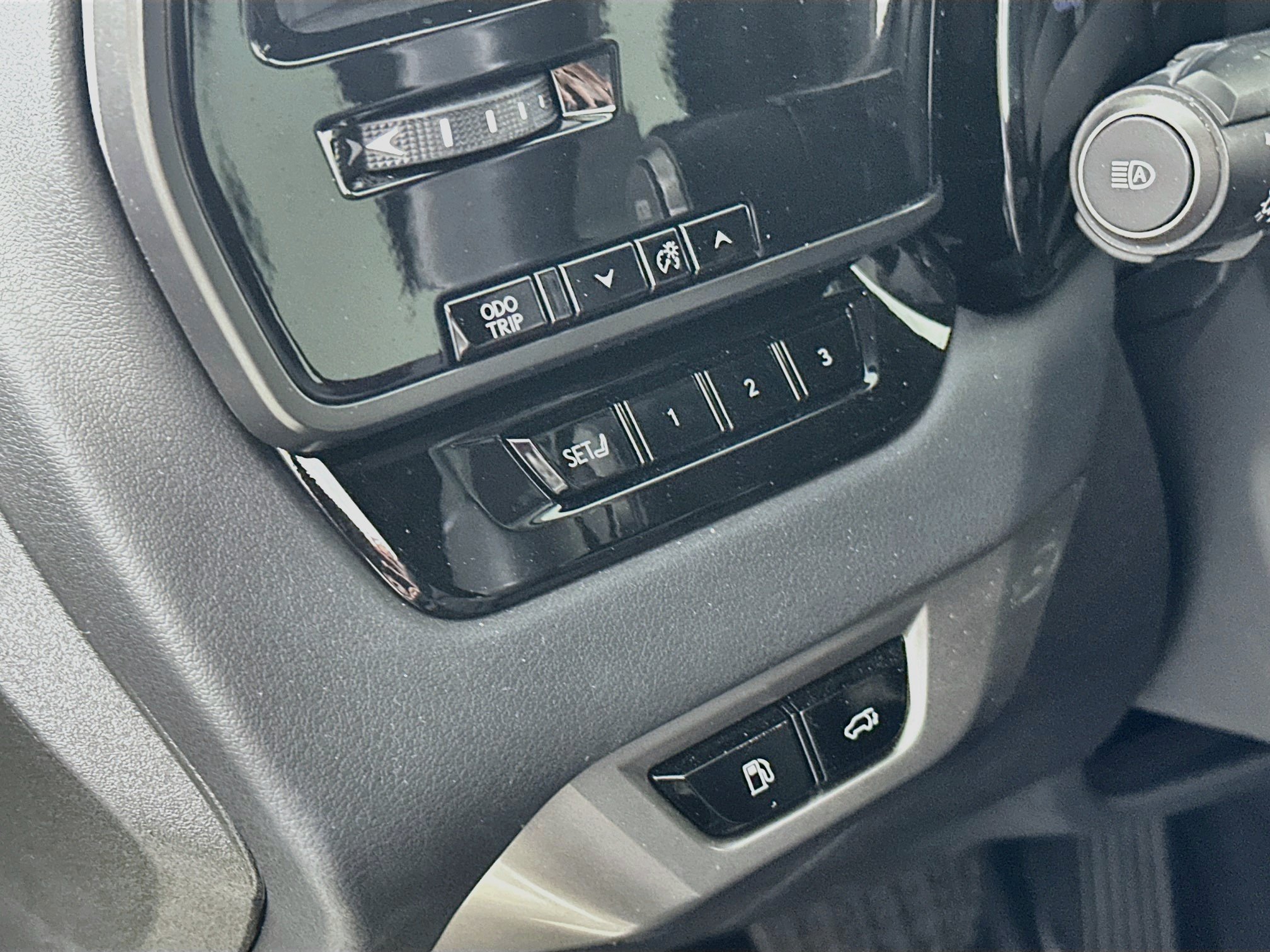 Used 2024 Lexus RX 350 Premium w/ Accessory Package (K3) FWD image 10