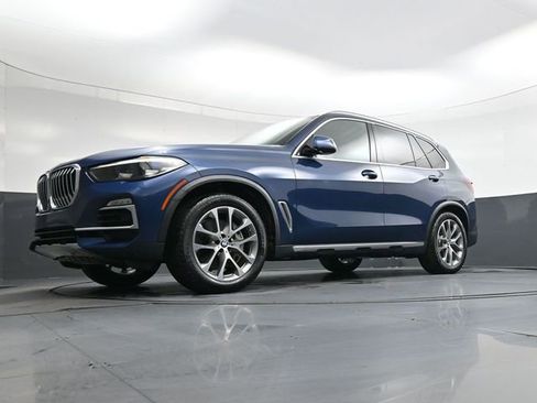 Used 2019 BMW X5 xDrive50i w/ Premium Package 2 image 35