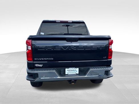Used 2022 Chevrolet Silverado 1500 LT AWD/4WD image 4