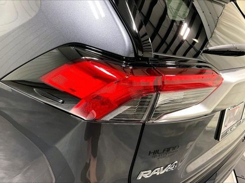 Used 2022 Toyota RAV4 XSE AWD/4WD image 29
