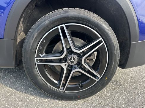 Used 2021 Mercedes-Benz GLB 250 4MATIC image 30