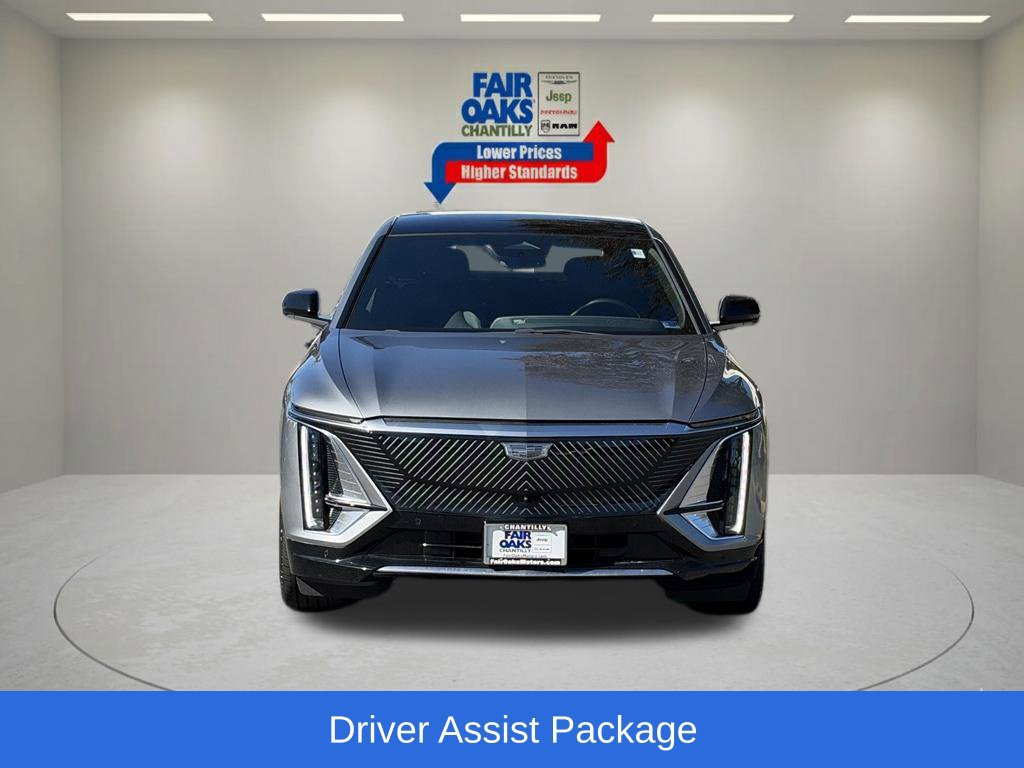 Used 2024 Cadillac Lyriq Luxury AWD/4WD image 5
