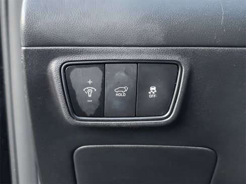 Certified 2023 Hyundai Tucson Limited w/ Winter Package image 26