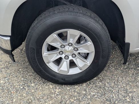 Used 2019 Chevrolet Silverado 1500 LT w/ Texas Edition image 10