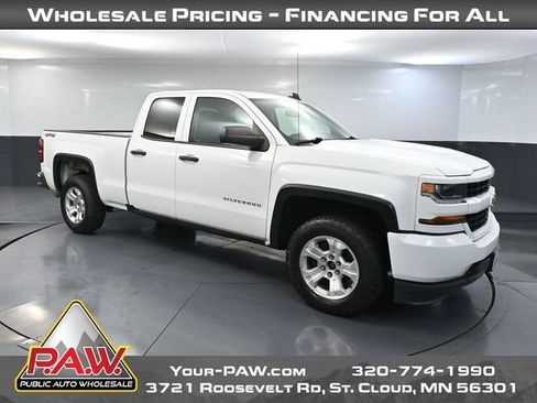 Used 2018 Chevrolet Silverado 1500 Custom w/ Custom Value Package AWD/4WD image 1