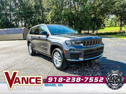 New 2025 Jeep Grand Cherokee L Laredo w/ Luxury Tech Group I
