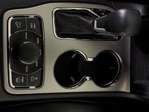 Used 2021 Jeep Grand Cherokee High Altitude AWD/4WD image 26
