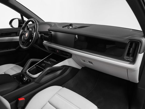 Certified 2026 Porsche Cayenne S AWD/4WD image 24