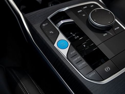 Used 2025 BMW i4 xDrive40i w/ Premium Package image 24