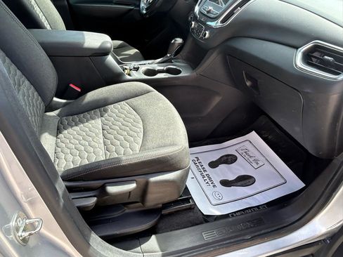 Used 2019 Chevrolet Equinox LT image 12