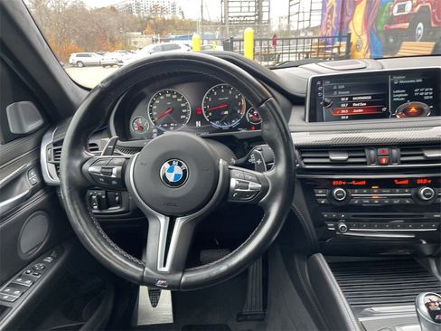 Used 2017 BMW X6 M image 16