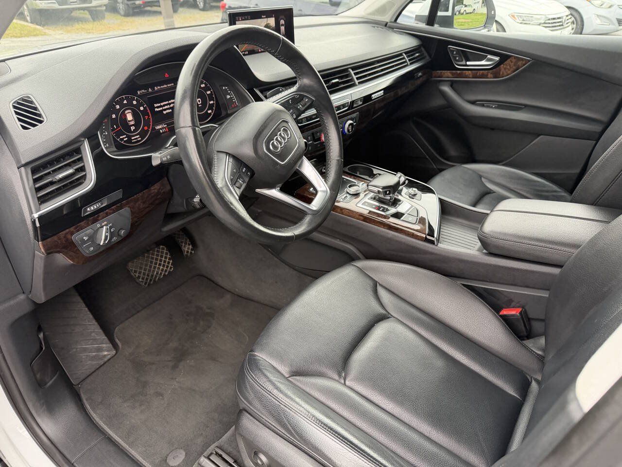 Used 2018 Audi Q7 3.0T Premium Plus w/ Premium Plus Package AWD/4WD image 9