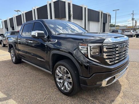 Used 2024 GMC Sierra 1500 Denali w/ Denali Reserve Package AWD/4WD image 4