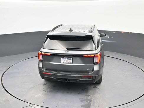Used 2025 Ford Explorer ST-Line w/ ST-Line Street Pack image 33