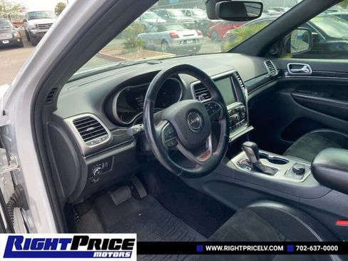 Used 2017 Jeep Grand Cherokee Trailhawk image 10