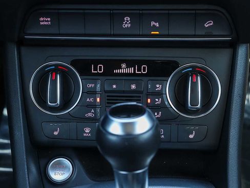 Used 2018 Audi Q3 2.0T Premium Plus w/ Premium Plus Package image 18