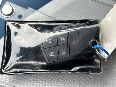 Used 2025 Chevrolet Equinox EV LT image 34