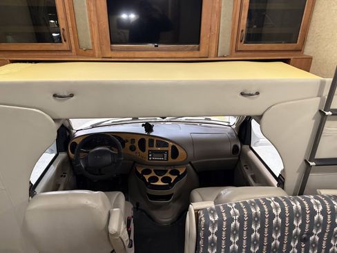 Used 2007 Ford E-450 and Econoline 450 image 41