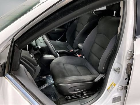 Used 2015 Chevrolet Cruze LT w/ Sun And Sound Package FWD image 18
