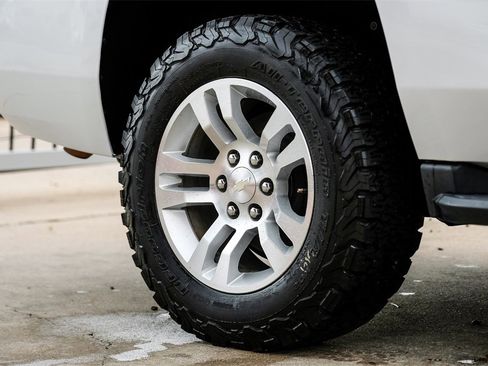 Used 2019 Chevrolet Tahoe LT image 58