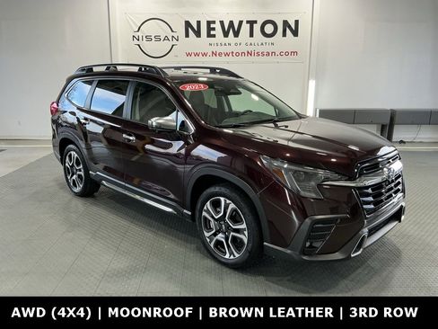 Used 2023 Subaru Ascent Touring image 1