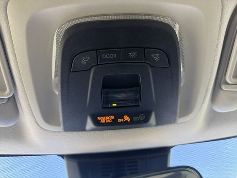 Used 2024 Toyota Corolla LE FWD image 5