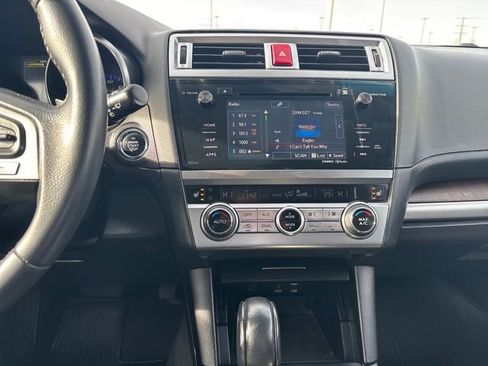 Used 2017 Subaru Outback 2.5i Limited image 19
