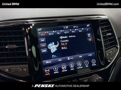 Used 2019 Jeep Grand Cherokee Overland image 8