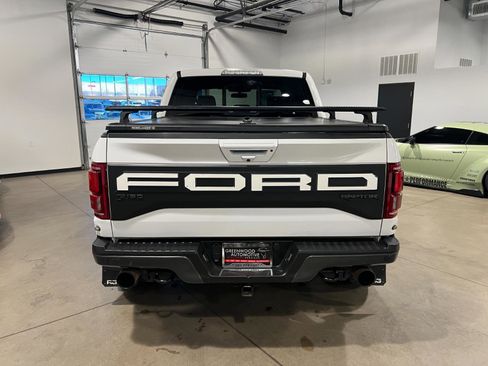 Used 2019 Ford F150 Raptor w/ Equipment Group 802A Luxury image 4