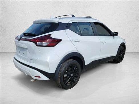 Used 2024 Nissan Kicks SV w/ Interior Electronics Package FWD image 5