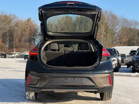 Used 2018 Hyundai Ioniq SEL image 32