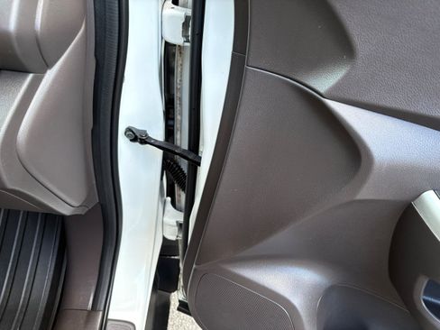 Used 2012 Honda CR-V EX-L image 32