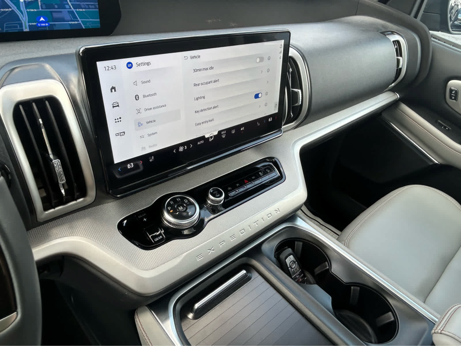 Certified 2025 Ford Expedition Active AWD/4WD image 43