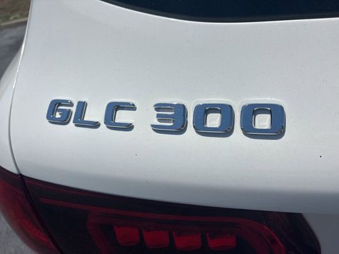 Used 2022 Mercedes-Benz GLC 300 4MATIC image 27