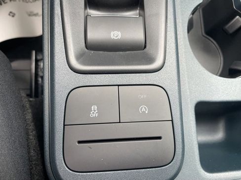 New 2026 Ford Maverick XL image 14