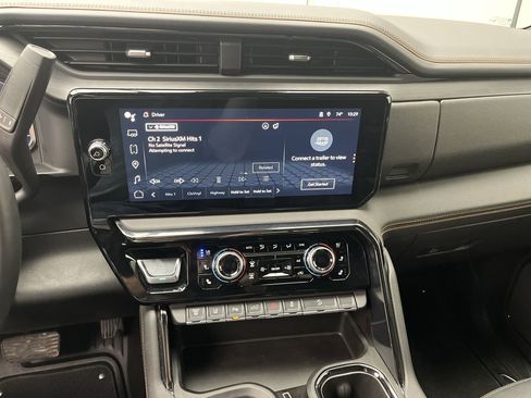 Certified 2025 GMC Sierra 2500 AT4 w/ Technology Package image 19