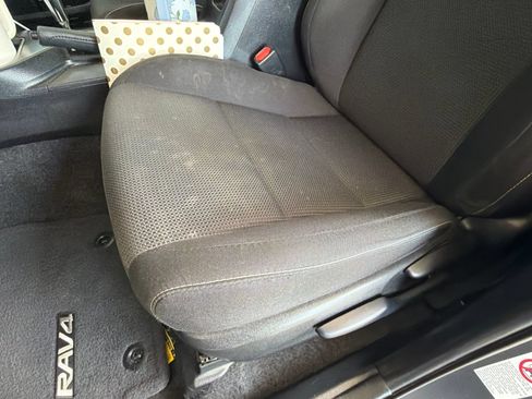 Used 2017 Toyota RAV4 XLE FWD image 19