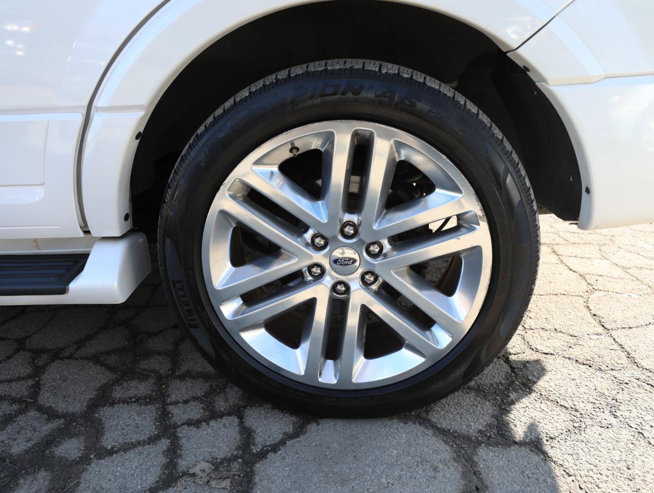 Used 2016 Ford Expedition Limited AWD/4WD image 10
