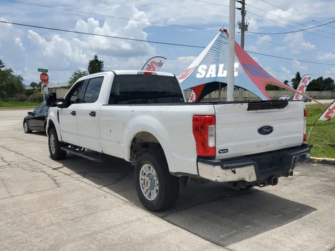 Used 2017 Ford F350 XLT image 4