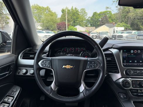 Used 2015 Chevrolet Tahoe LT w/ Luxury Package AWD/4WD image 19