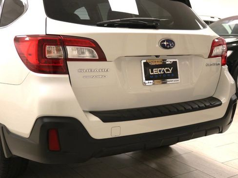 Used 2019 Subaru Outback 2.5i Limited w/ Popular Package #2 image 93