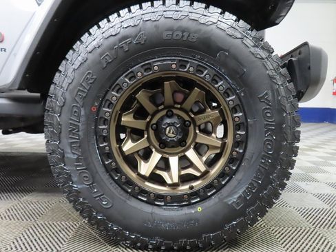 Used 2021 Jeep Gladiator Mojave image 8