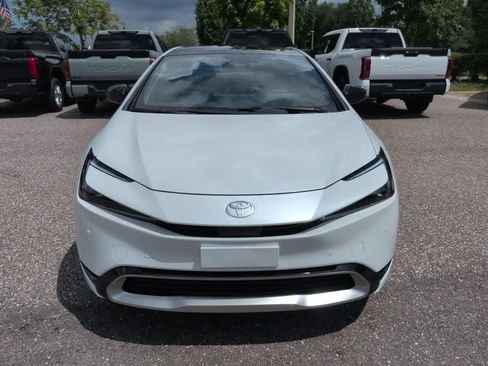 New 2026 Toyota Prius Plug-In Hybrid FWD image 9