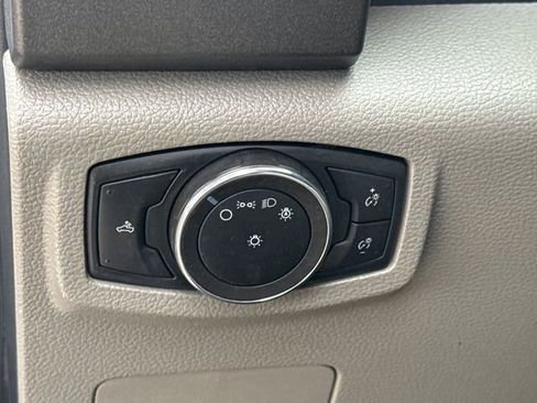 Used 2022 Ford F250 XL w/ Power Equipment Group image 23