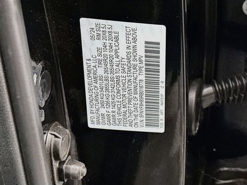Used 2024 Honda Passport Black Edition image 12